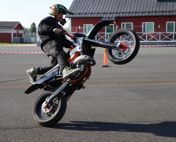 MOPOMIITTI – Ihanat mopot