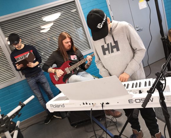 Rikun mennyt aika Nuorisotiedotuspiste Aaltosella